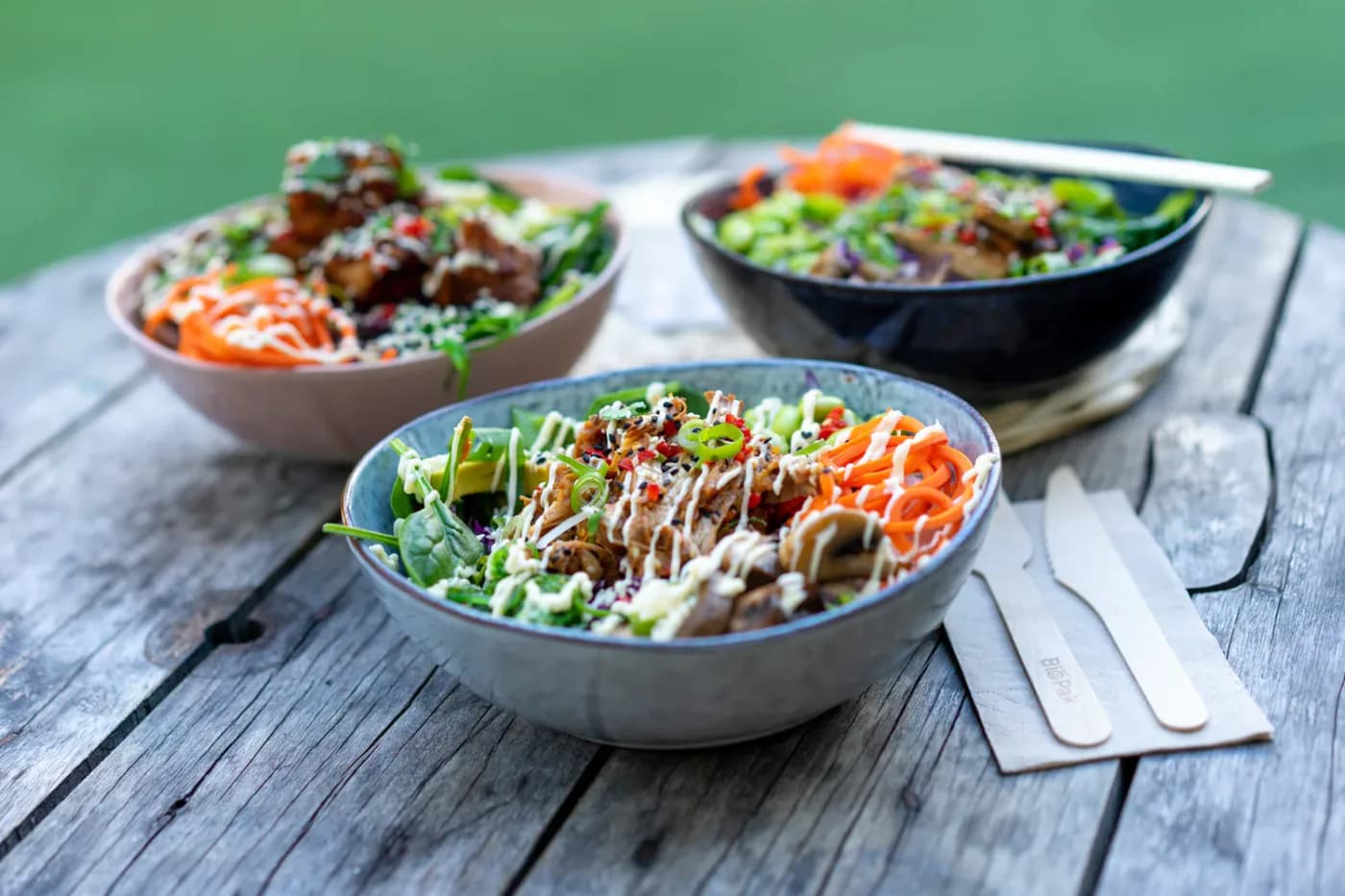 Kahakai Poké Bowls food truck and outdoor seating in New Plymouth